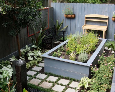 small-space-garden-ideas-raised-garden-vegetable-bed