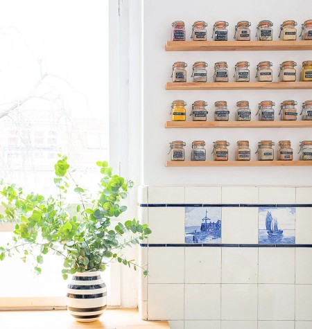 DIY-Floating-Spice-Rack-scaled