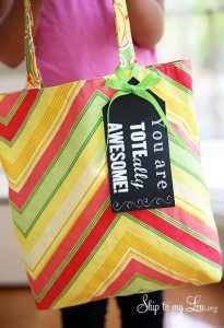Tote-ally-awesome-teacher-gift-idea