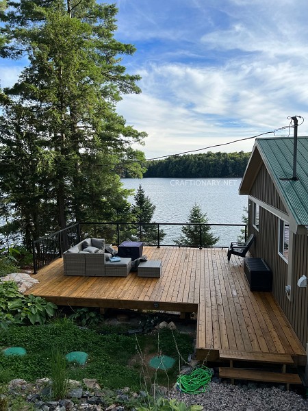 cottage-style-decor-exterior-design-lakeside