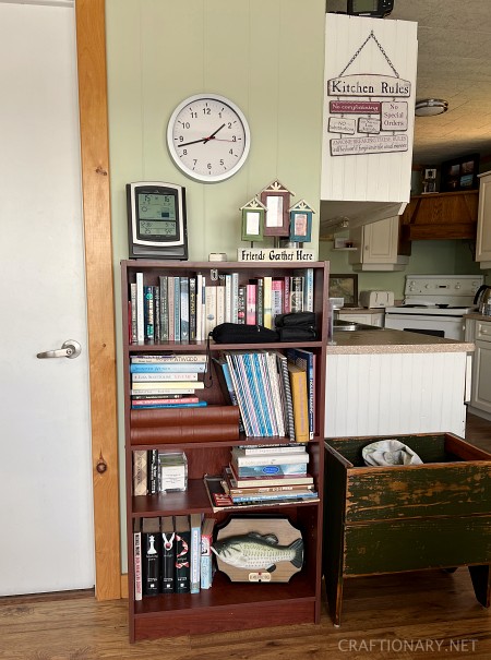 cottage-style-kitchen-decor-ideas-cottage-library