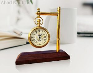 desk-clock-teacher-christmas-gifts