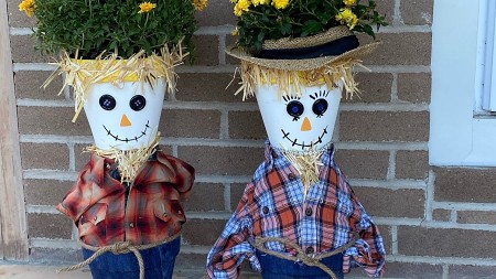 how-to-make-a-scarecrow-planter