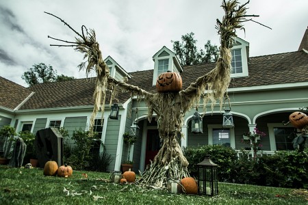 how-to-make-giant-scarecrow