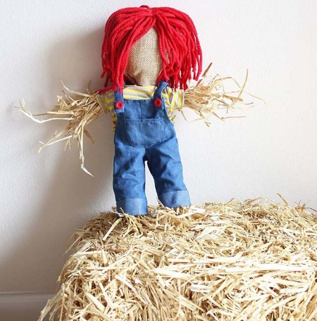 make-small-scarecrow-costume