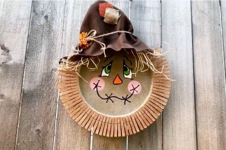 scarecrow-wreath-fall-decor