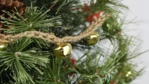 crochet-jingle-bells-garland