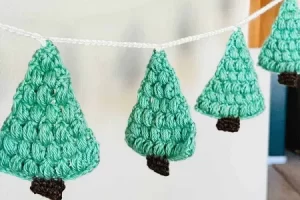 garland-crochet-christmas-trees