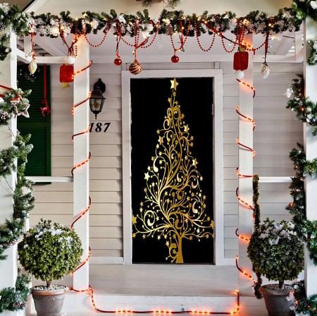 golden-christmas-tree-door-decoration