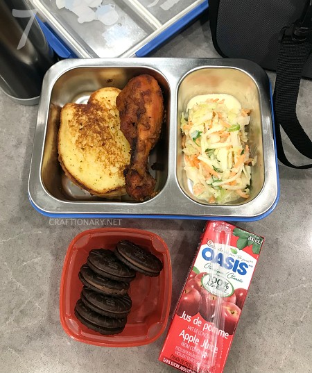 kids-lunch-idea-garlic-bread-baked-chicken-coleslaw-cookies-water