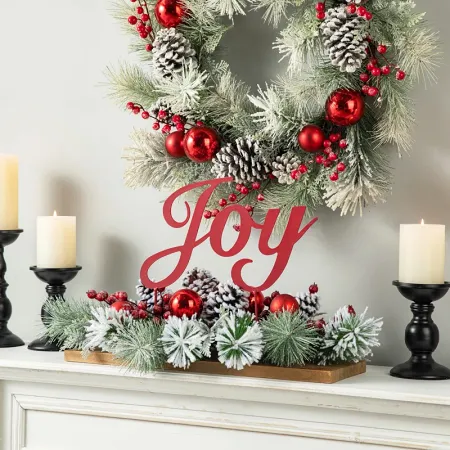 Christmas-Joy-Berry-Floral-Arrangement
