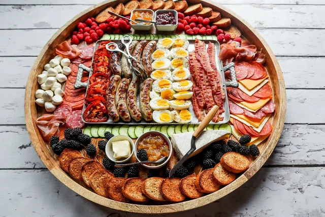 Epic-Breakfast-Charcuterie-Board-christmas