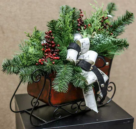 Sleigh-christmas-centerpiece