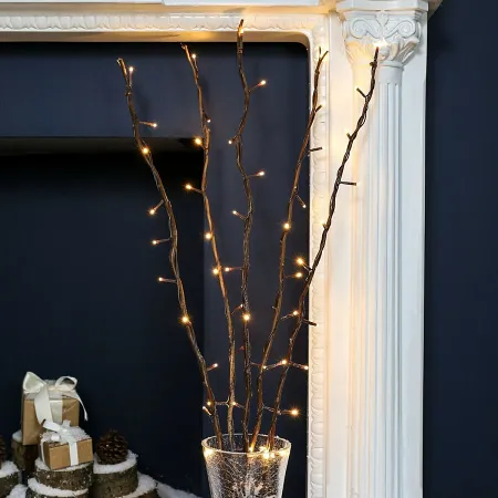 branches-with-lights-table-setting