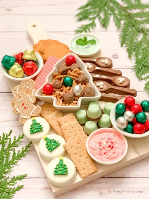 christmas-candy-charcuterie