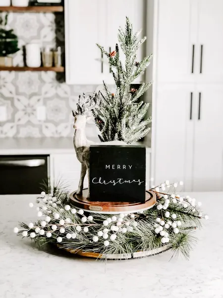 DIY Christmas Table Decorations That Impress! - DIY Candy