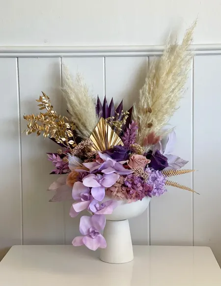 lavender-and-gold-flower-arrangement