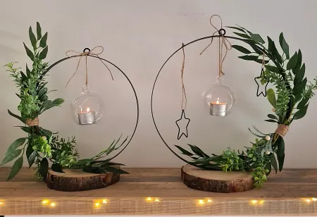 table-centerpiece-christmas-table-display-wood-slice-table-hoop