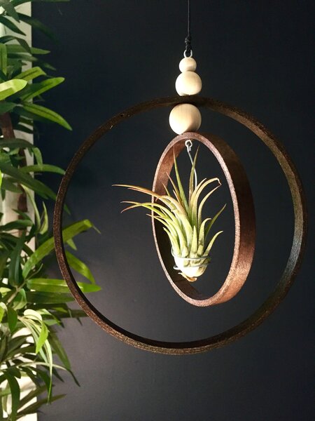 wood-hanging-air-planter