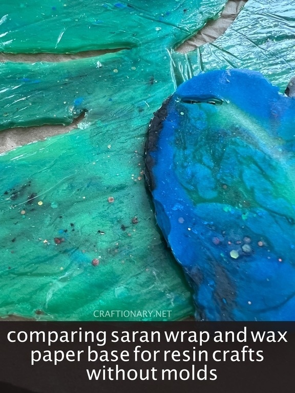 comparingsaranwrapandwaxpaperforresincrafts