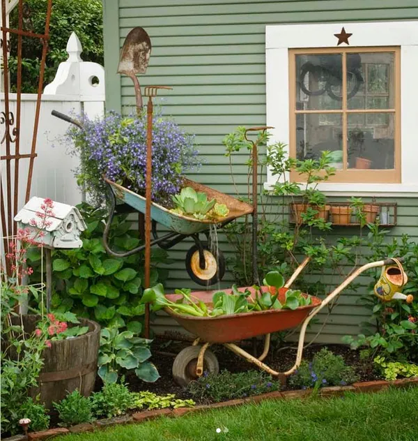 diyrusticwaterfeaturewheelbarrow