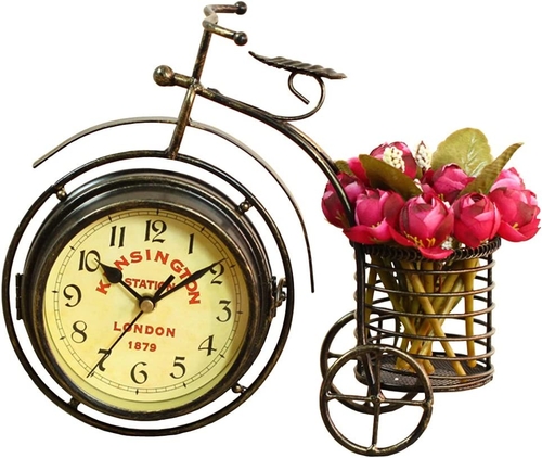 bikewithclockandflowerstanddiningtabledecor