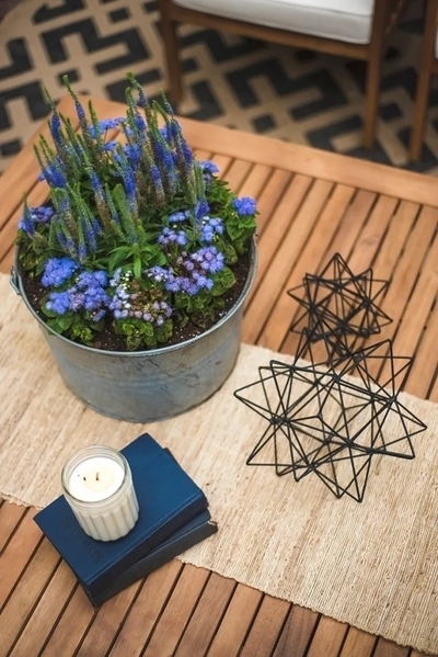 outdoor-coffee-table-decor-ideas