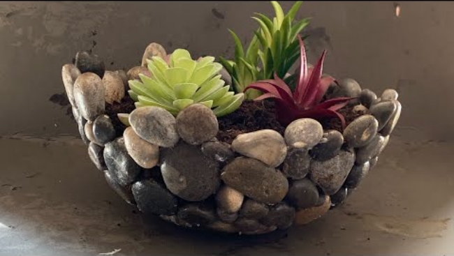 pebble pot