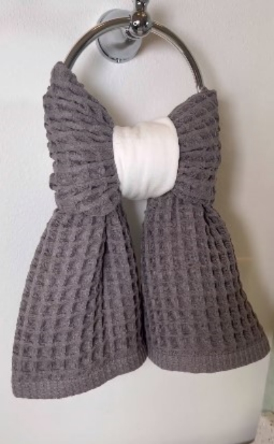 Easy Bow Towel Fold