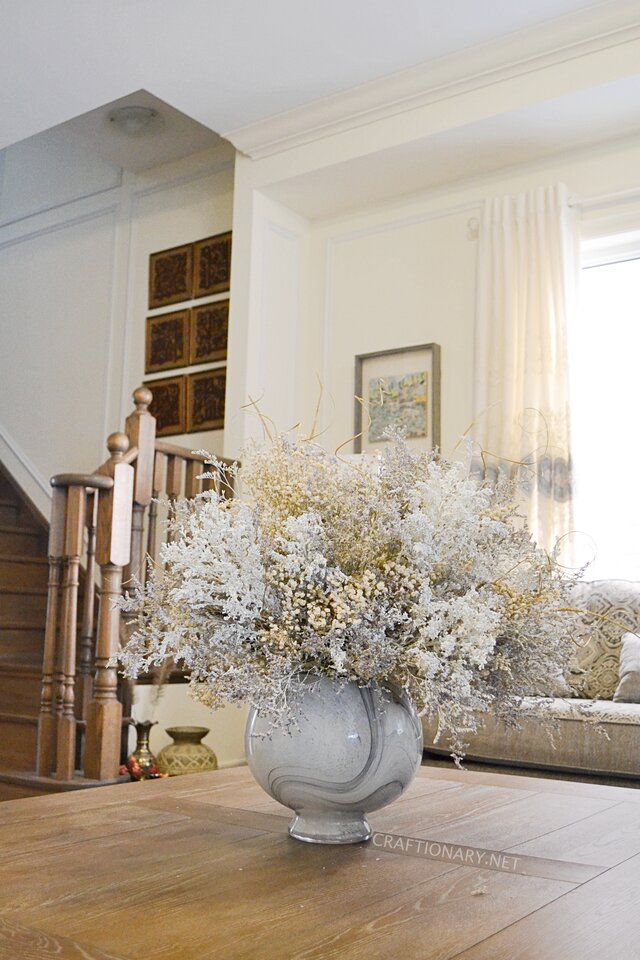 dried-flowers-bouquet-uplifts-table-decor