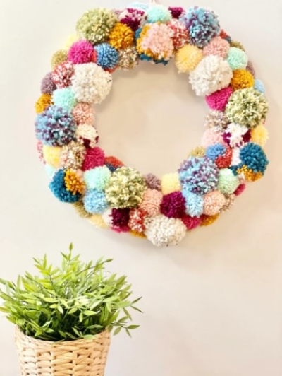 boho-garden-year-round-wreath-pom-pom