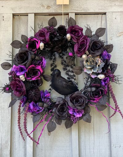gothic-raven-spiders-halloween-wreath