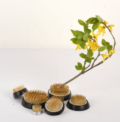metal-kenzanjapanese-ikebanaflower