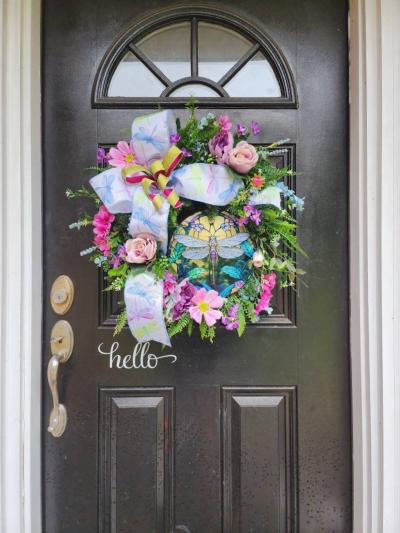 75 Creative Front Door Decor Ideas - Craftionary