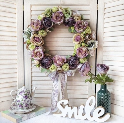 vintage-roses-door-wreath-beautiful