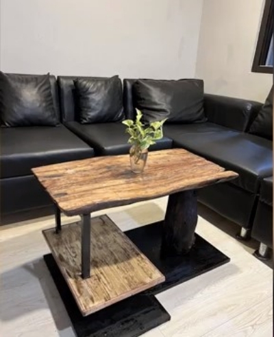 DIY Driftwood Coffee Table