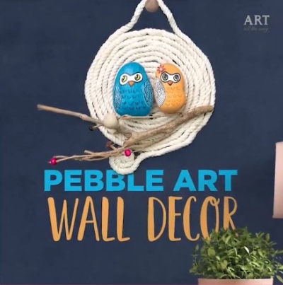 Pebble wall art