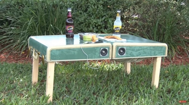 Suitcase-Picnic-Table