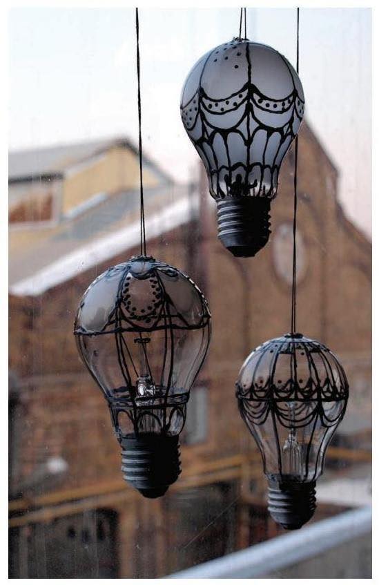 hot-air-balloons-from-old-bulbs