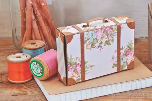 how-to-make-a-suitcase-gift-box
