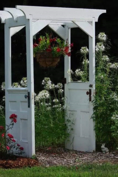 recyclart.org-old-doors-arbor