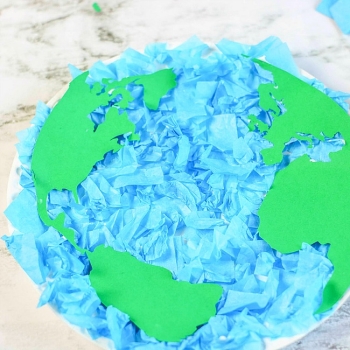 tissue-paper-planet-earth-paper-plate-craft-for-kids