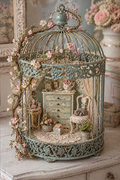 upcycle-old-bird-cage-into-decoration