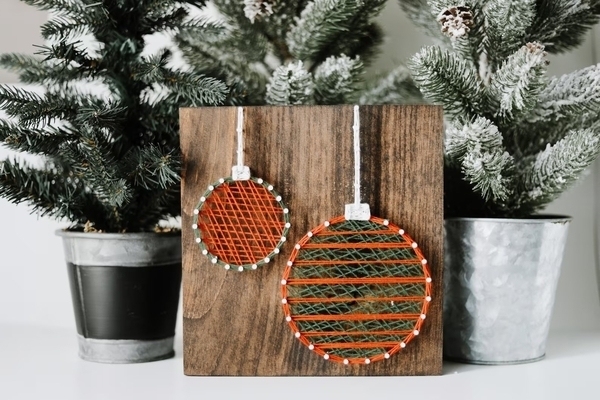 christmas-ornaments-string-art