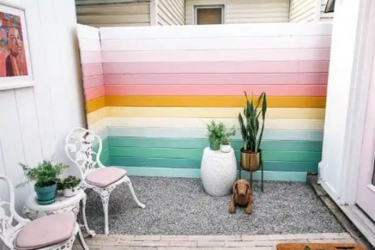 diy-rainbow-fence