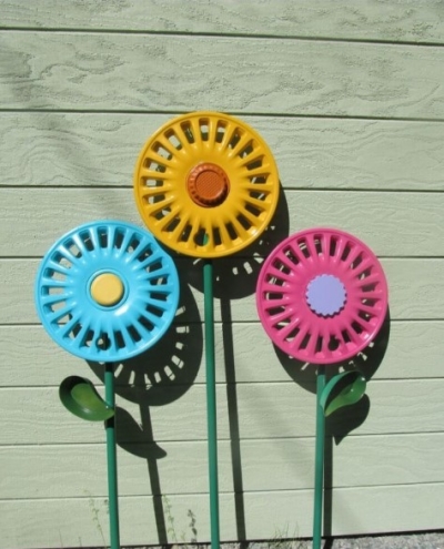 happy hub cap flower 