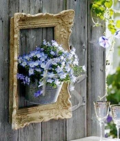 intage Frame + planter = wall art!