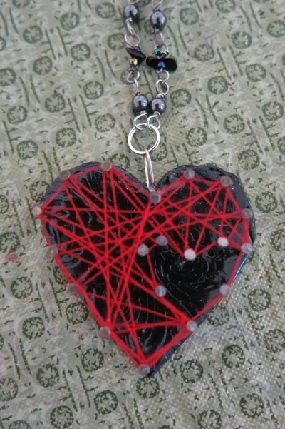 string-art-jewelry