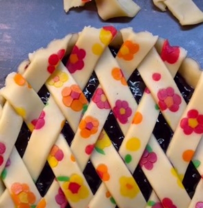 Colorful flowers Pie