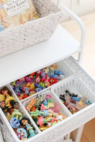 Dollar-Tree-Drawer-Organization-for-Figurines